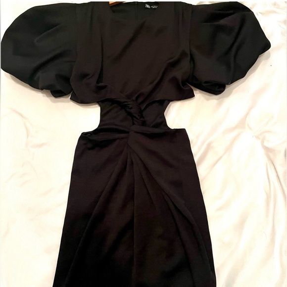 Zara Black Mini Dress with Cut-Out Design - Picture 7 of 10